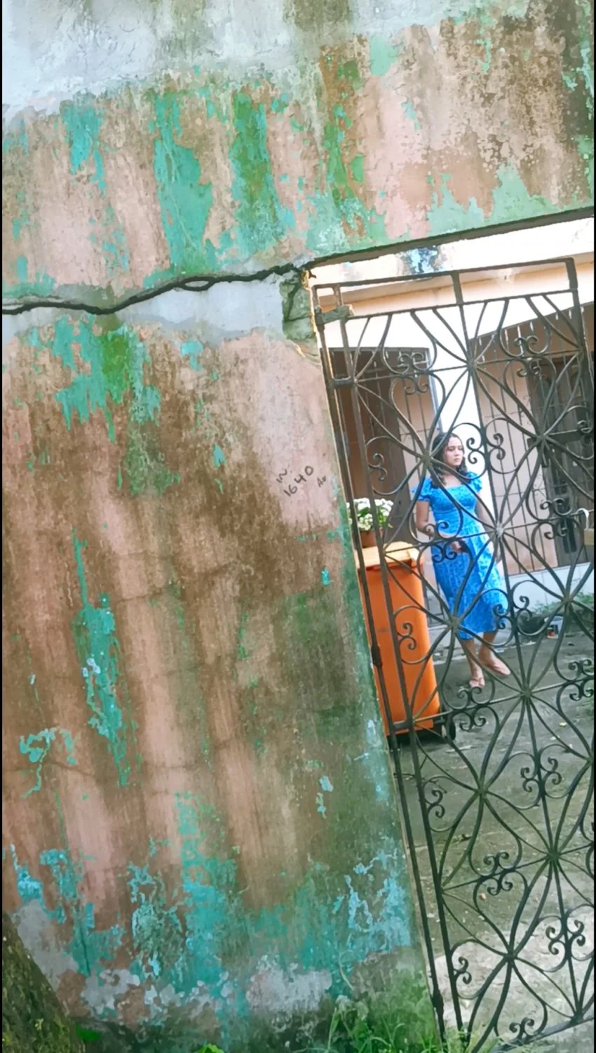 Enteada putinha bucetuda evangélica uma 😇 anja chegou do culto mostrando o bucetao 🩷 rosado 🤤🍆 main image