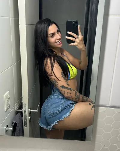 Cande belleza infernal 🇦🇷 argentina cover image