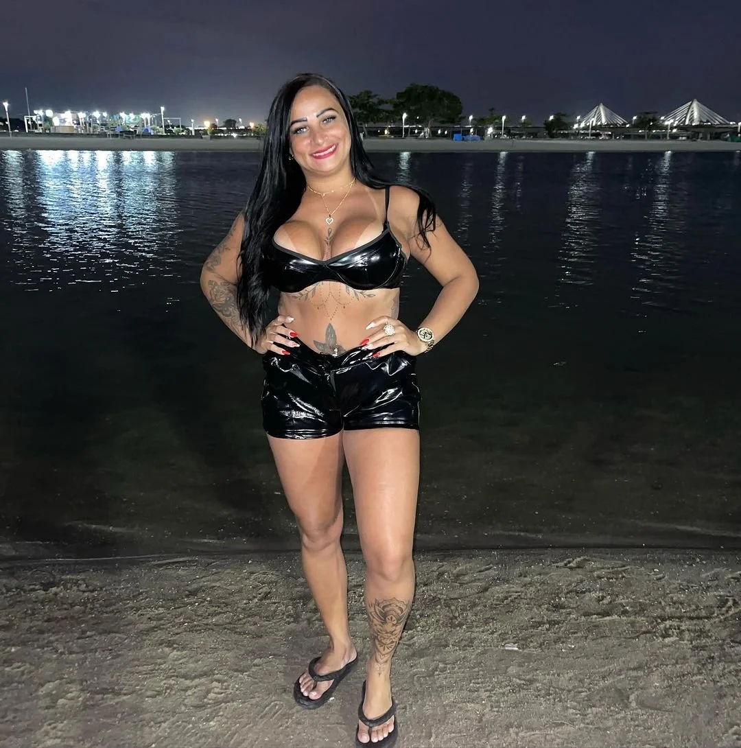 Vånēssīnhª Milf Morena Gostosa Demais image 24