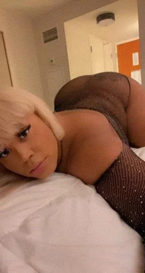 Big booty trans from ATL image 14