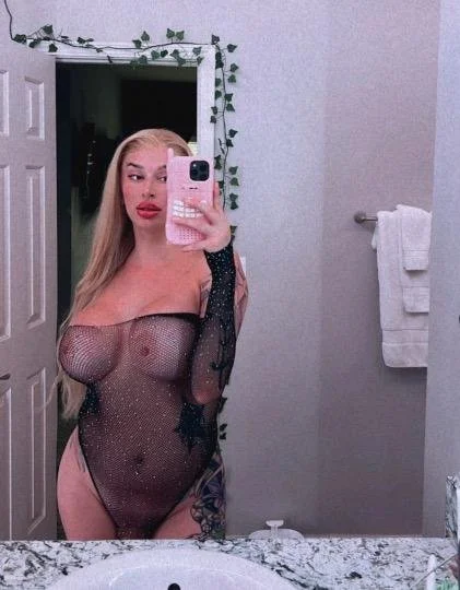 Big booty trans from ATL image 15