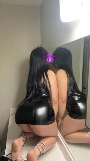 Big booty trans from ATL image 2