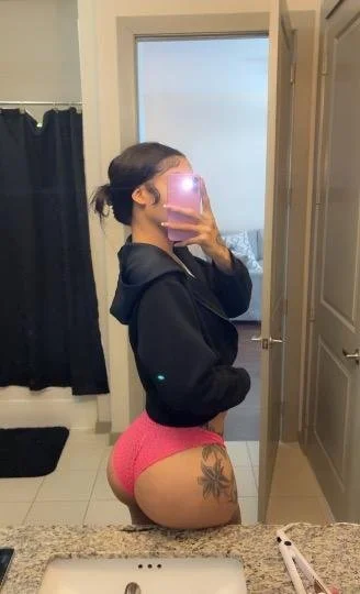 Big booty trans from ATL image 27
