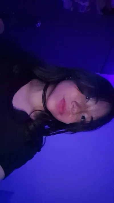Novinha gostosa com a buceta peluda vazou mostrando pros amigos videos novos amadores cover image