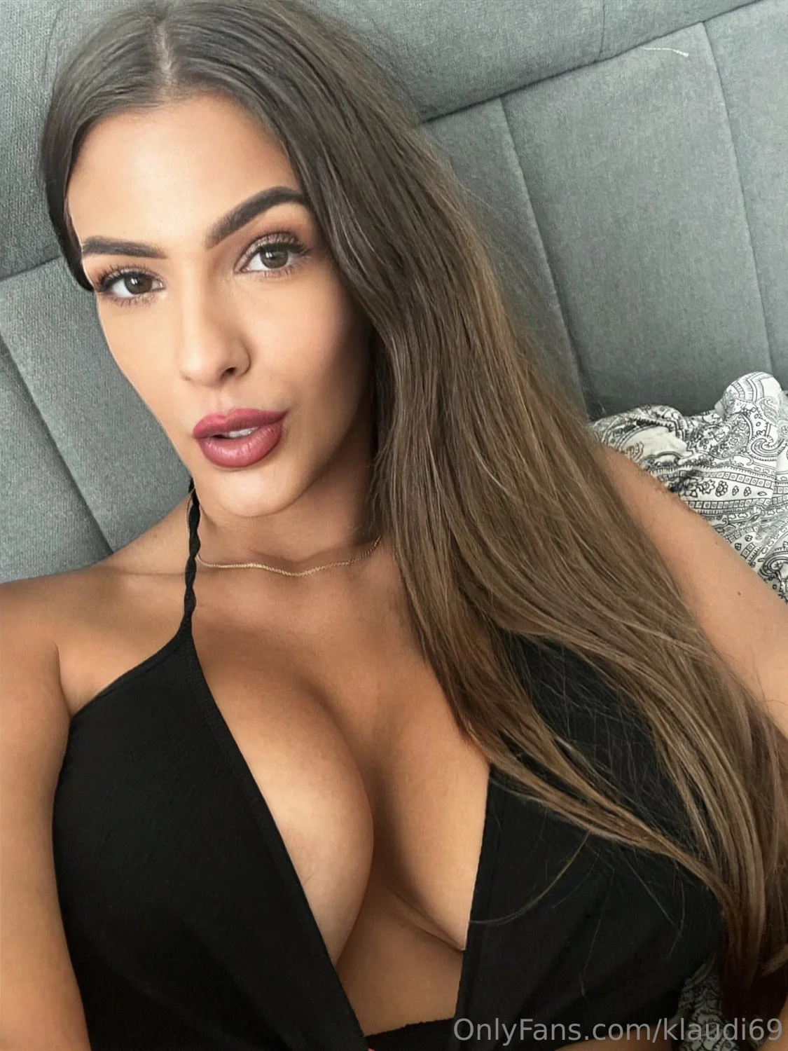 Klaudia Hungarian escort image 9