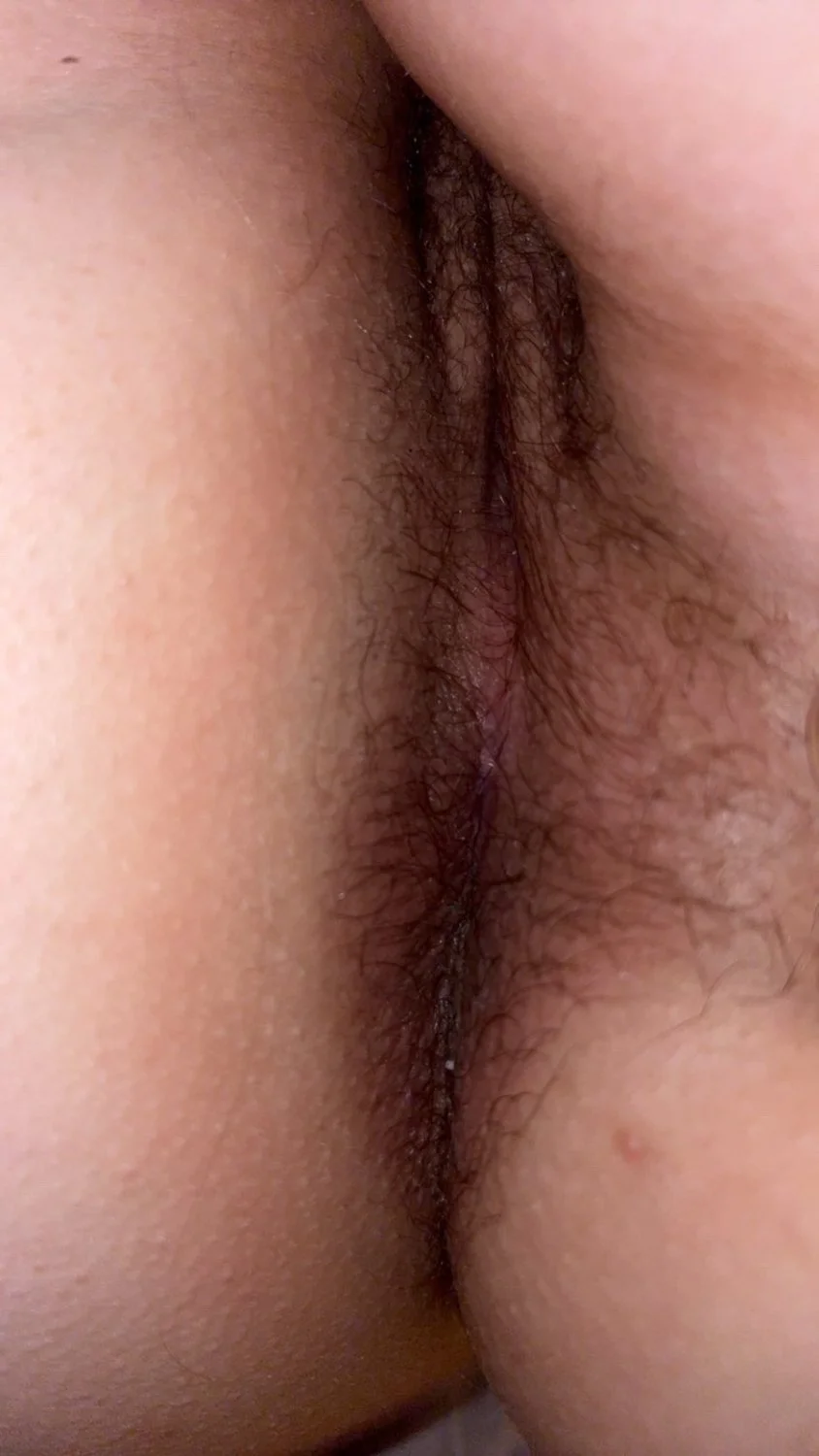 Emily 20 image 7