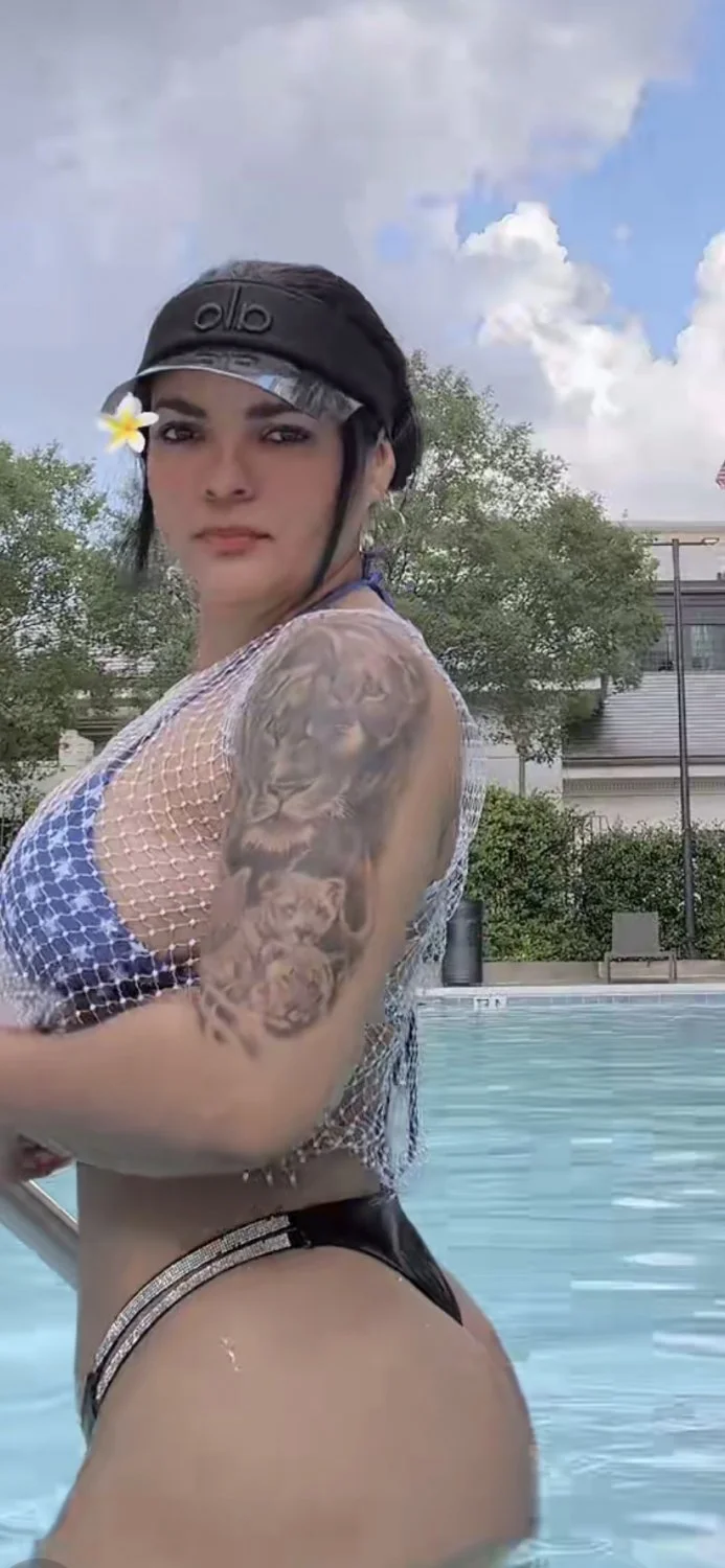 Sexy bikinis image 7