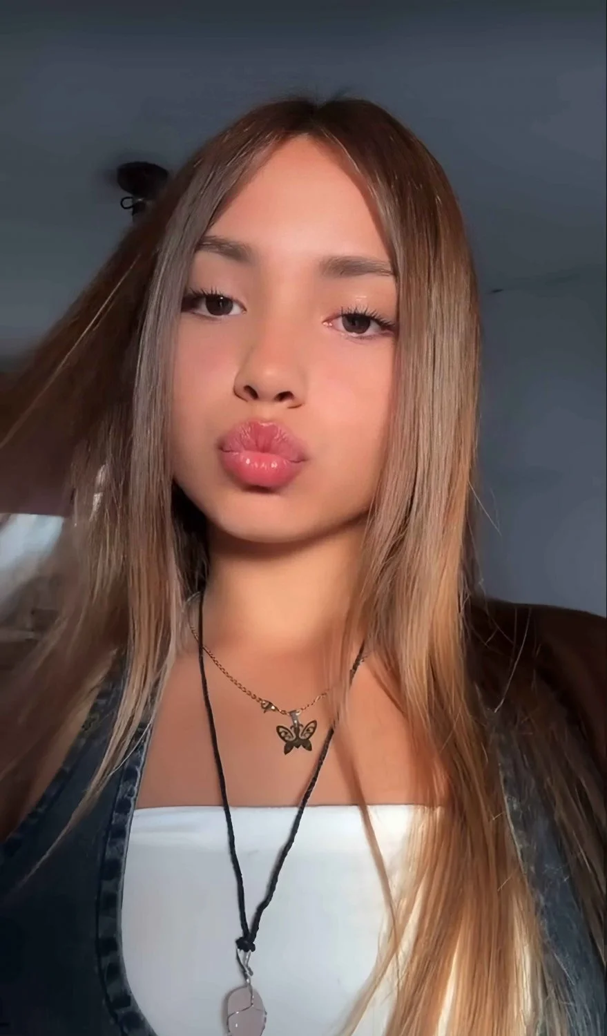 Putita con buen culo 🔥 image 10