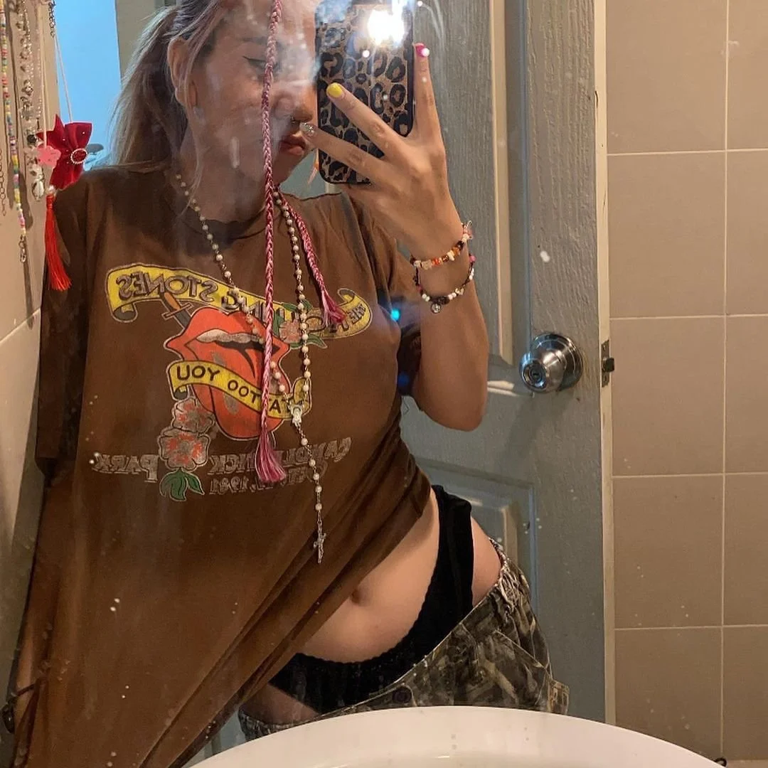 Super Sexy Thai Chick meenanz image 24