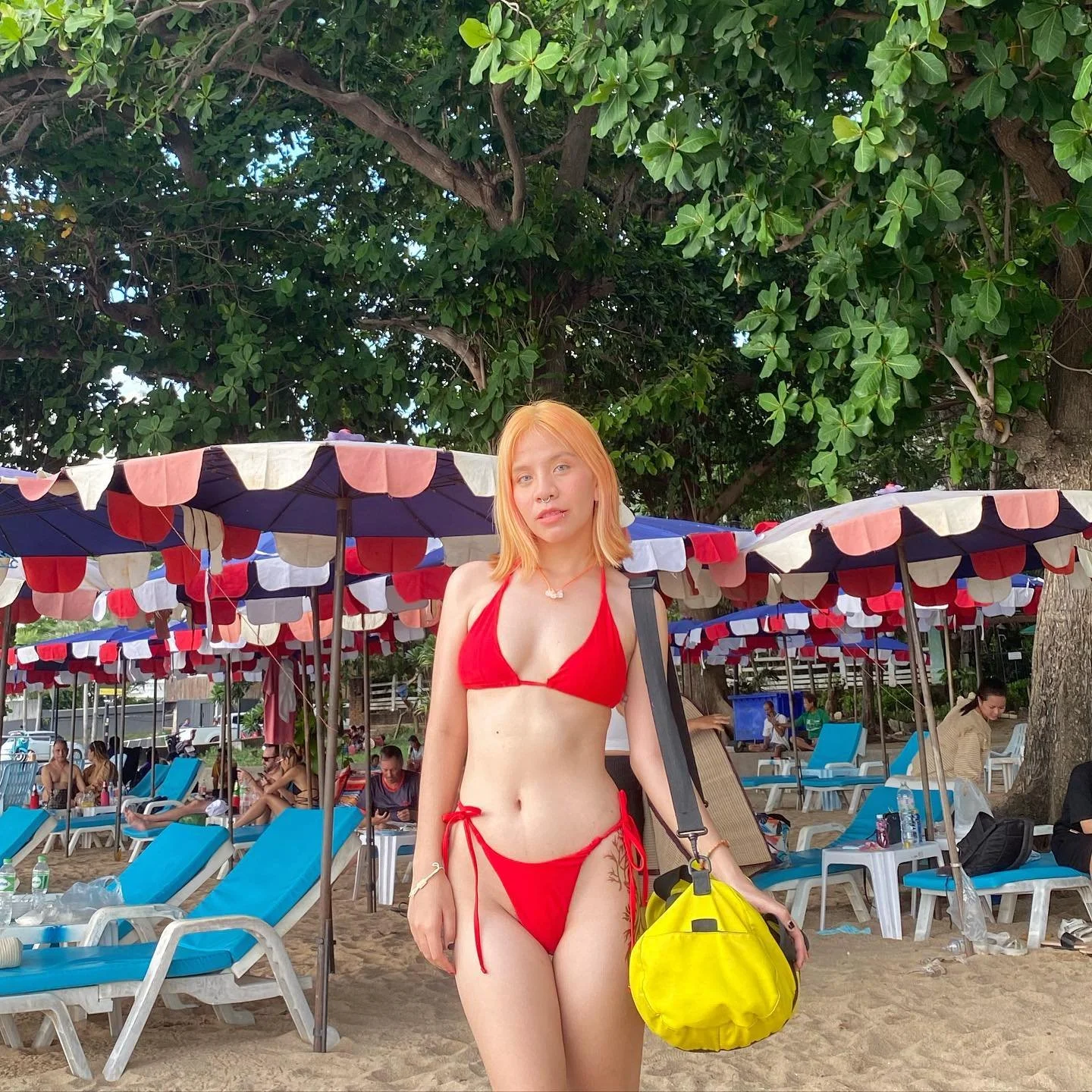 Super Sexy Thai Chick meenanz image 38