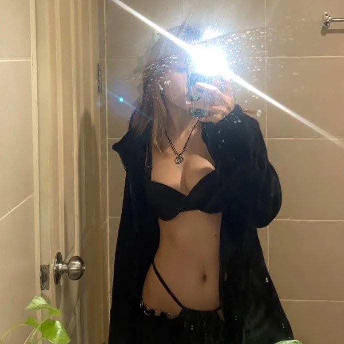 Super Sexy Thai Chick meenanz image 43