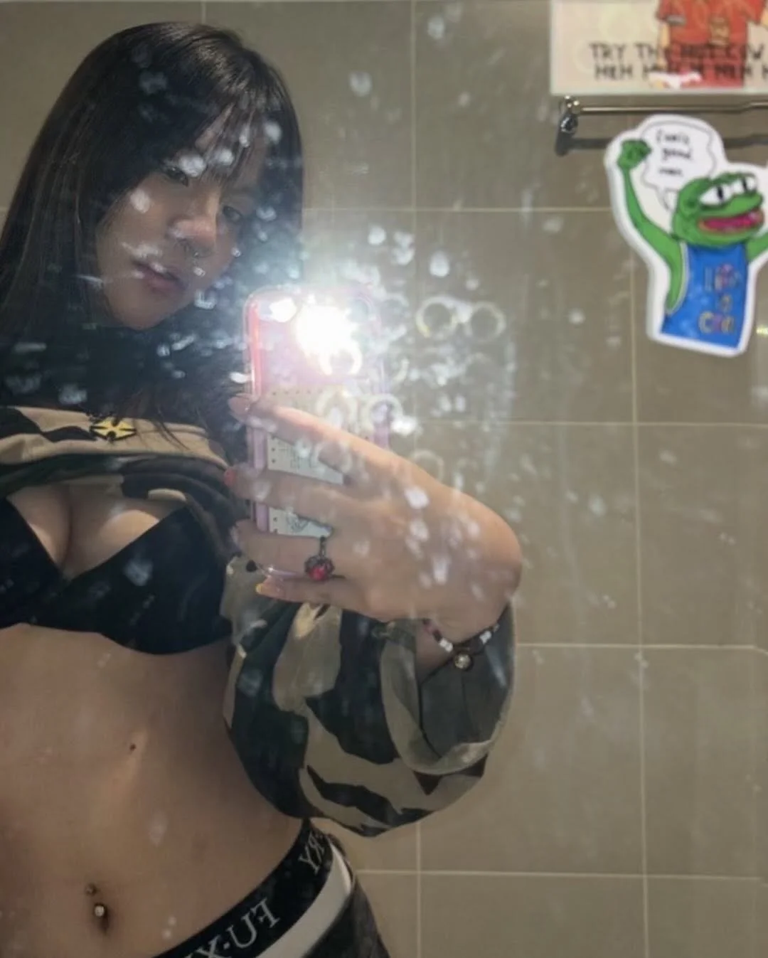Super Sexy Thai Chick meenanz image 7