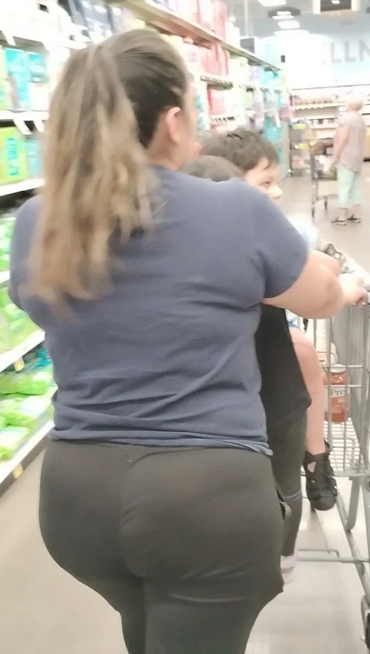 Sister walking pt 2 image 8
