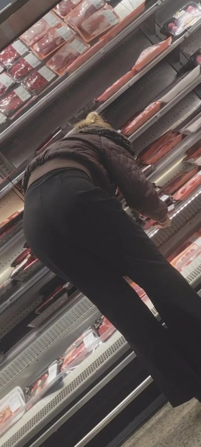 Ass in public 19 ( mature) image 27