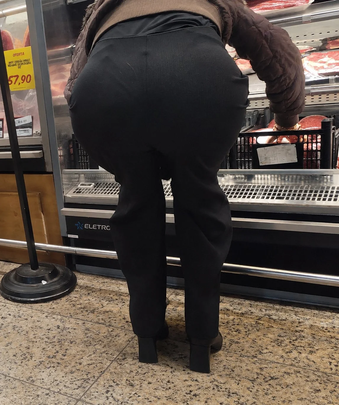 Ass in public 19 ( mature) image 3
