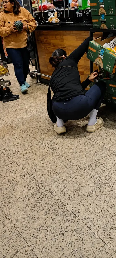 Ass in public 4 cover image