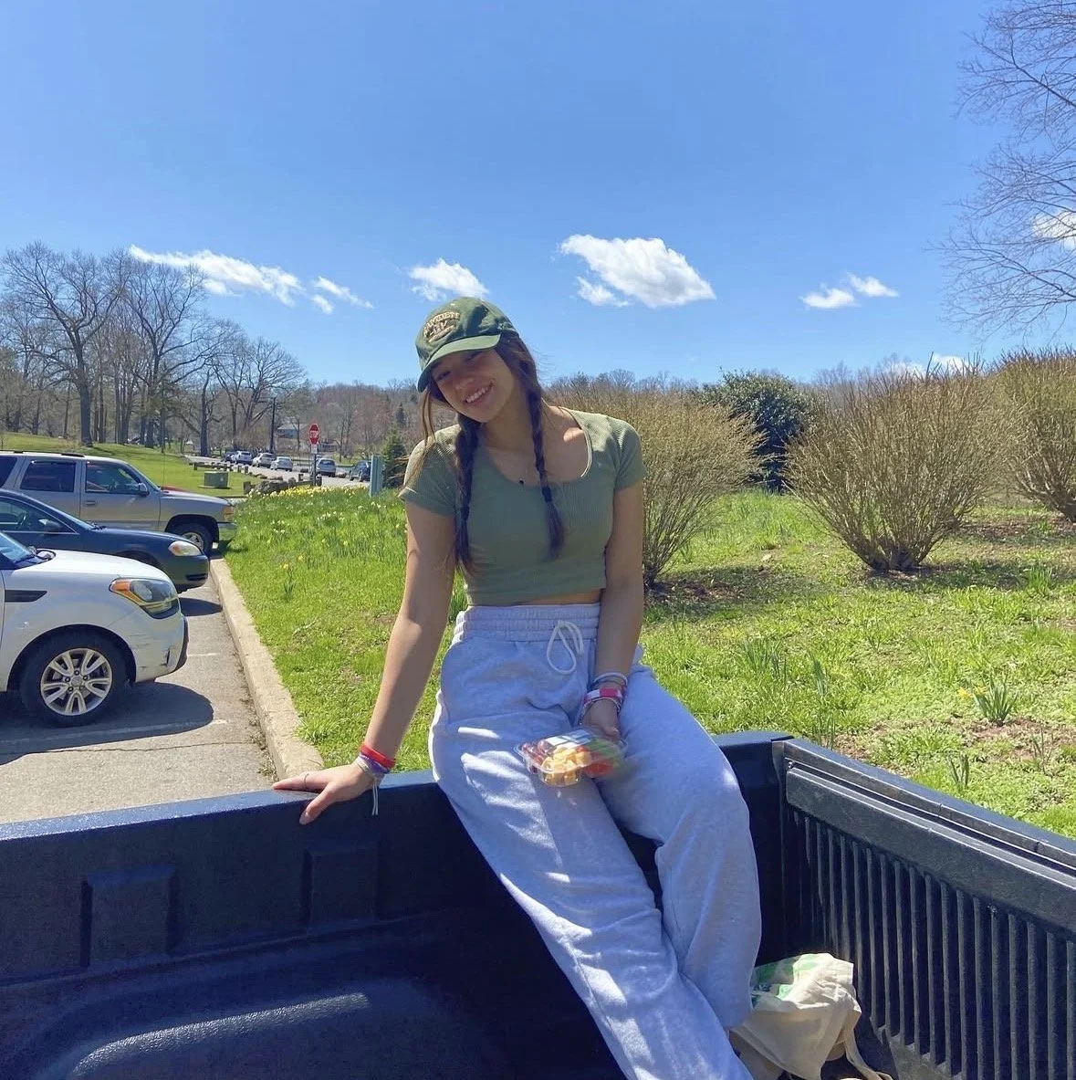 Connecticut slut Priscilla lost in IRL game image 22