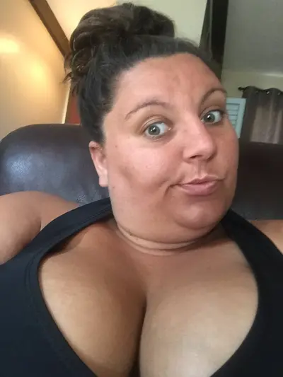 Sexy BBW Amber’s pussy cover image