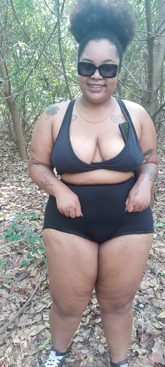 Puta preta que o corno exibe pros machos no Telegram, quem sabe quem é essa cadela? image 8