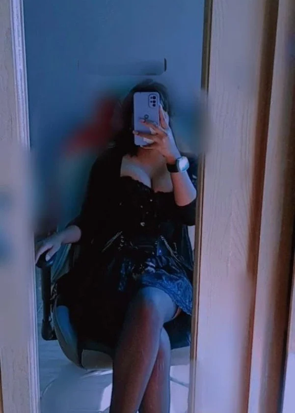 Chavita gótica se saca las bubis 🤤 image 3