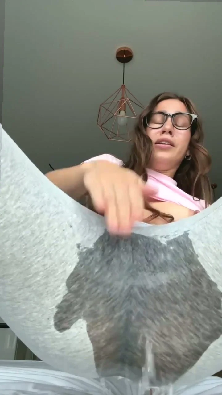 🔞 dripping huge tits cumming hard nude wet pussy 💦🍑 Check my OF main image