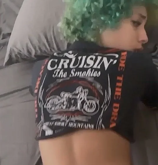 Lightskin hottie takes creampie in doggystyle main image