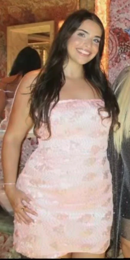 Canadian Hottie Ava image 3