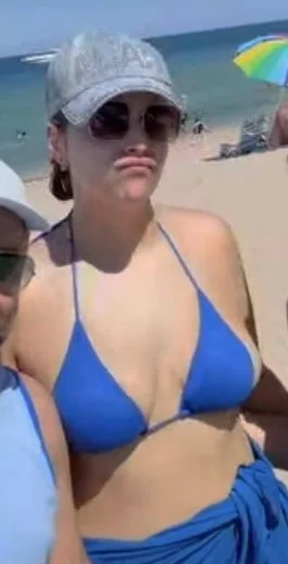 Canadian Hottie Ava image 6