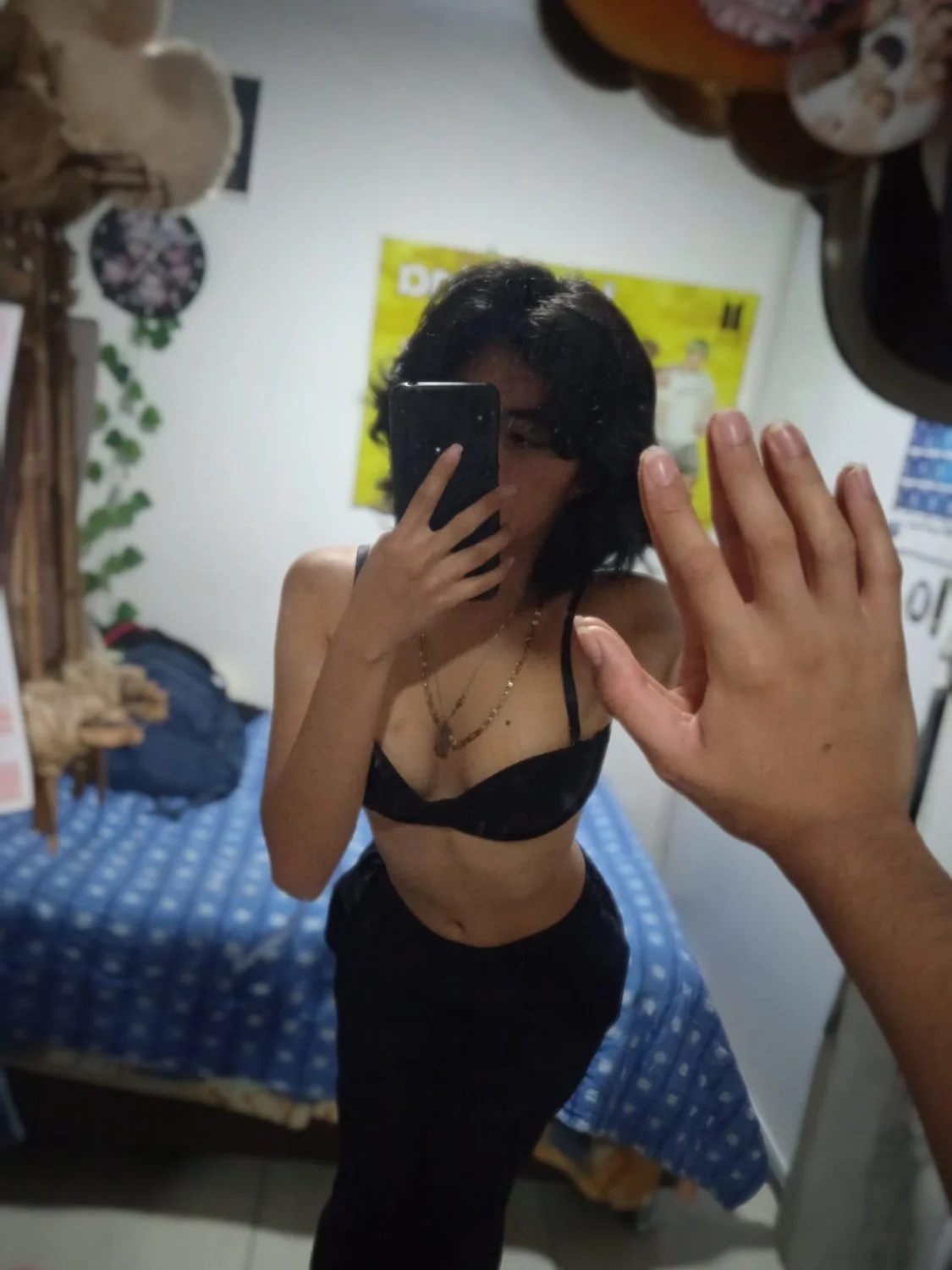 Ex de seguidor ( tetas pequeñas y ricas ) image 2
