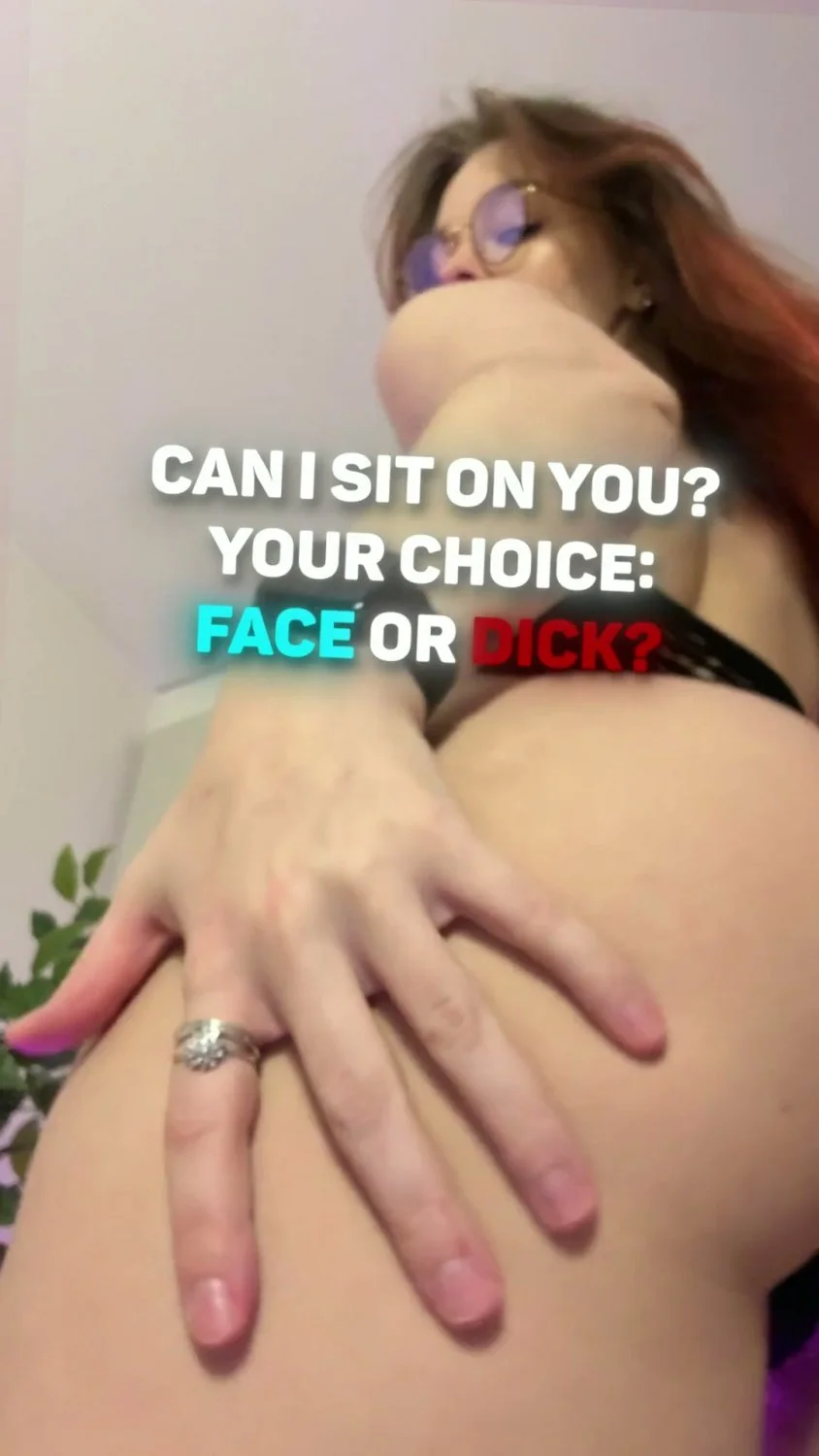 🔞 Sexy big tits petite cumming hard naked wet pussy 🍑💦 OF now image 5