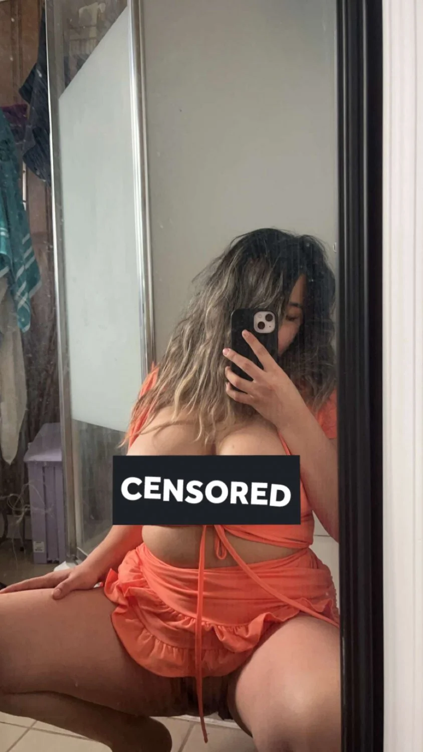 Chicago hotel manager Dm For Nudes image 11