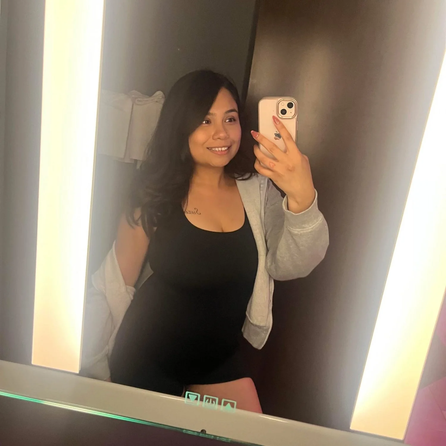 Chicago hotel manager Dm For Nudes image 14