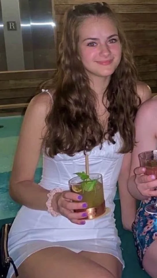 British slut Nicole lost in IRL game image 13