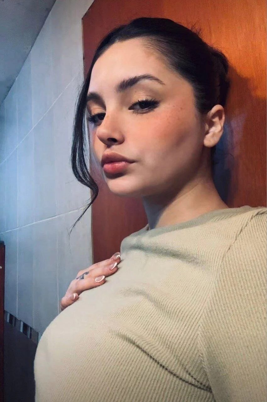 Gorgeous Latina shows off her perfect body image 29
