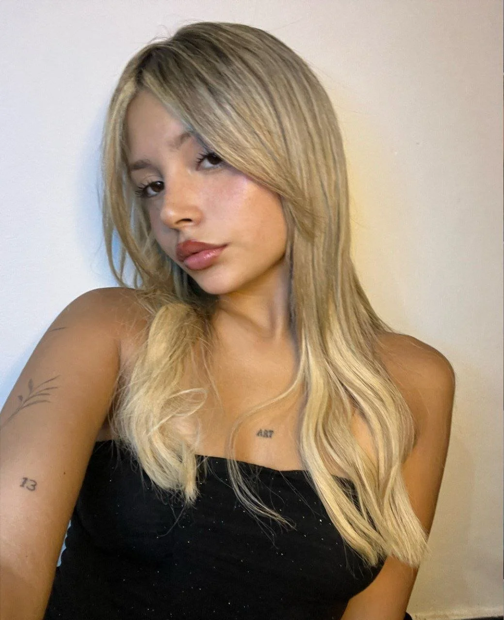Gorgeous Latina shows off her perfect body image 41