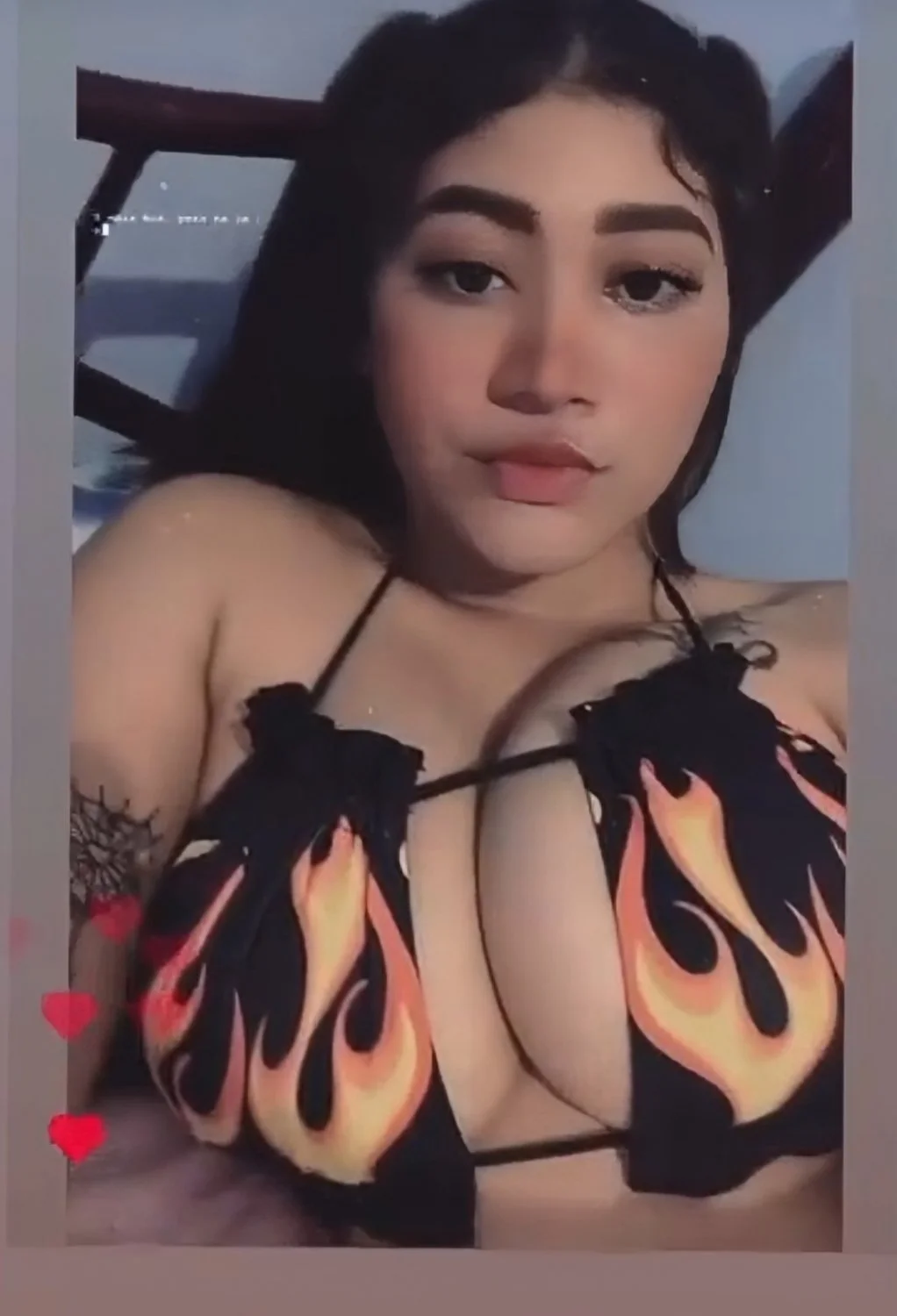 Tiene las tetas más grandes que las de karely image 2