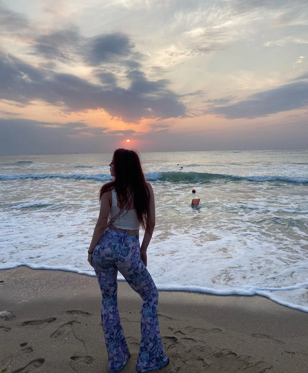 Thick Romanian snowbunny Emma image 19