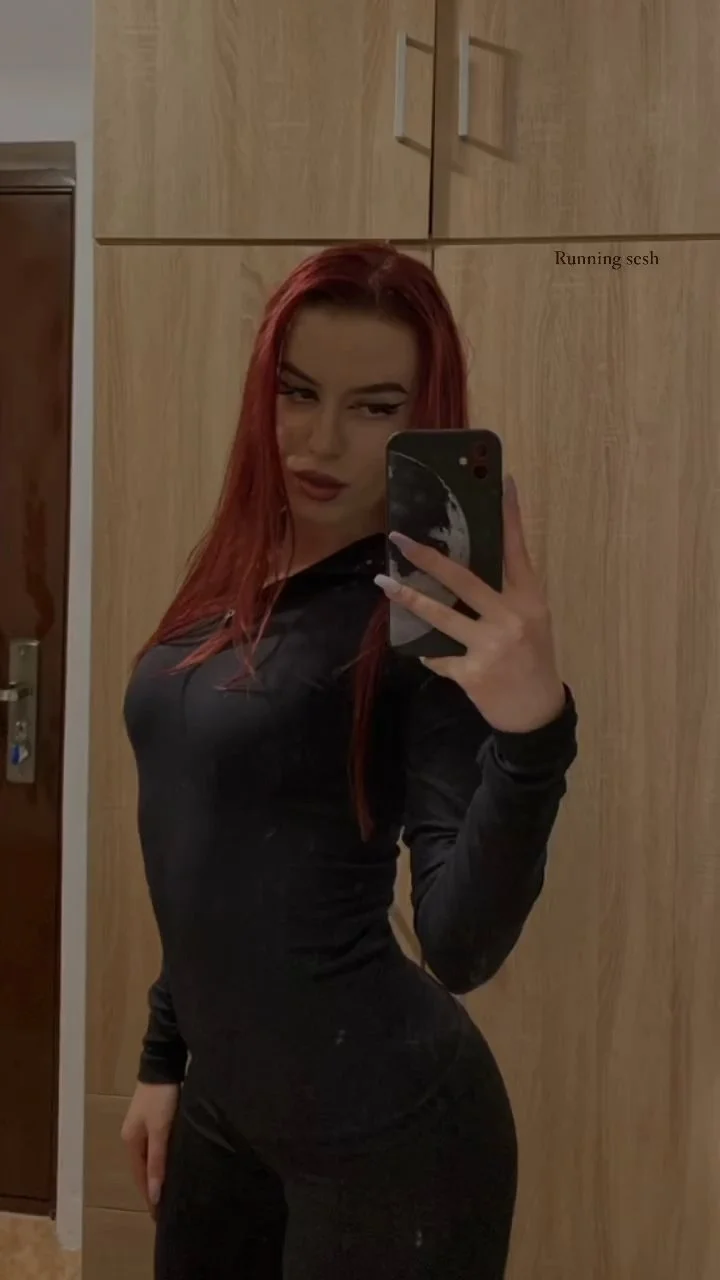 Thick Romanian snowbunny Emma image 28