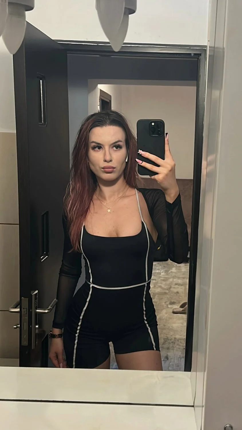 Thick Romanian snowbunny Emma image 43