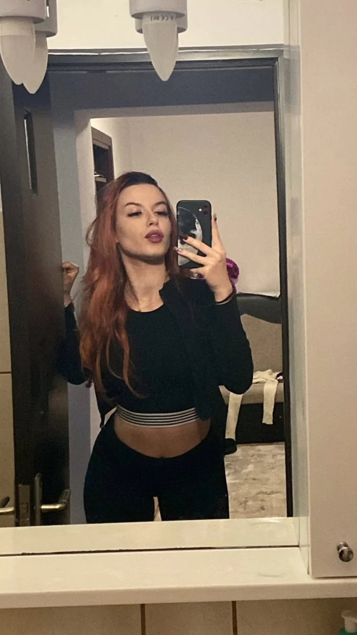 Thick Romanian snowbunny Emma image 49