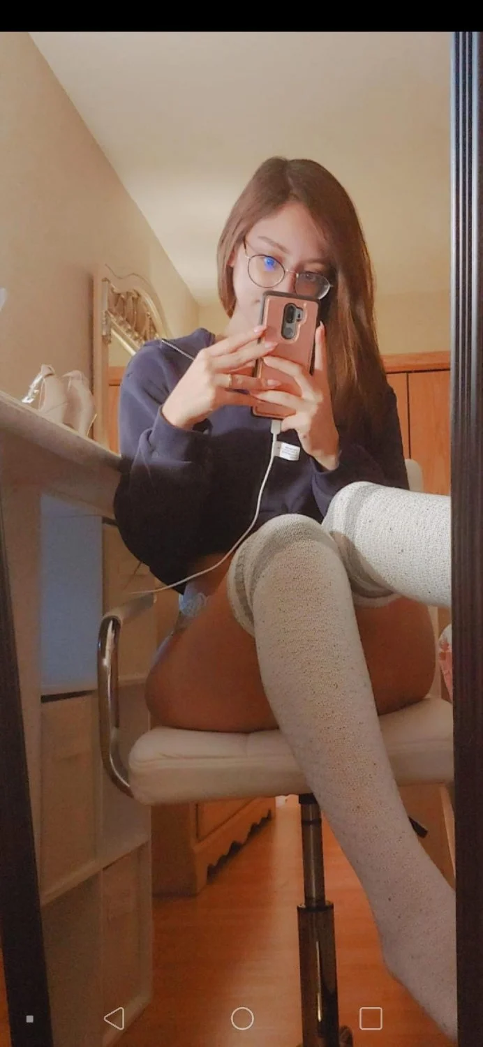 Lexi image 13