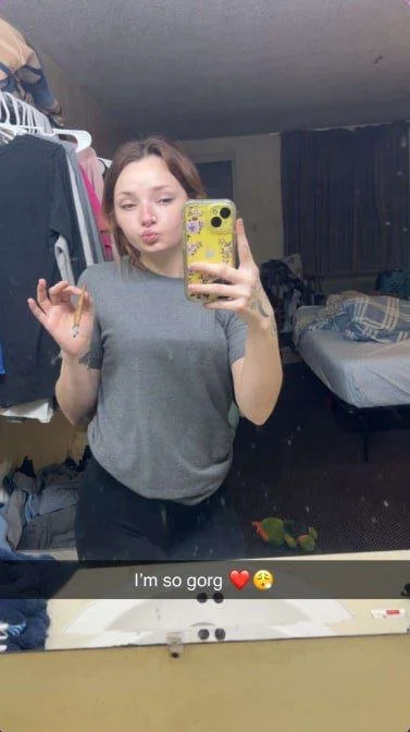 18yo slut leaked by ex image 8