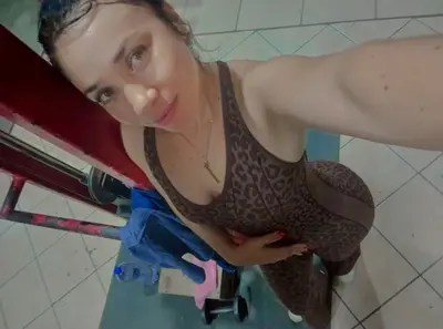 milf en forma cover image