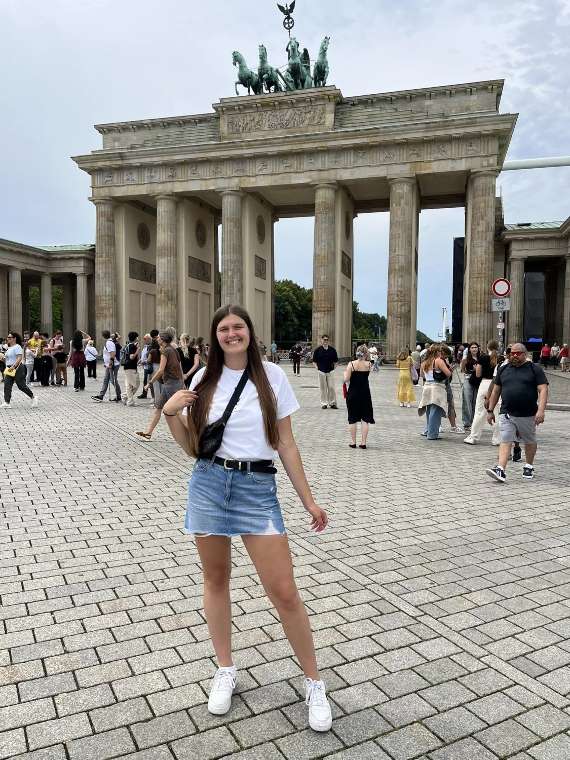Wank Over British Katie image 15