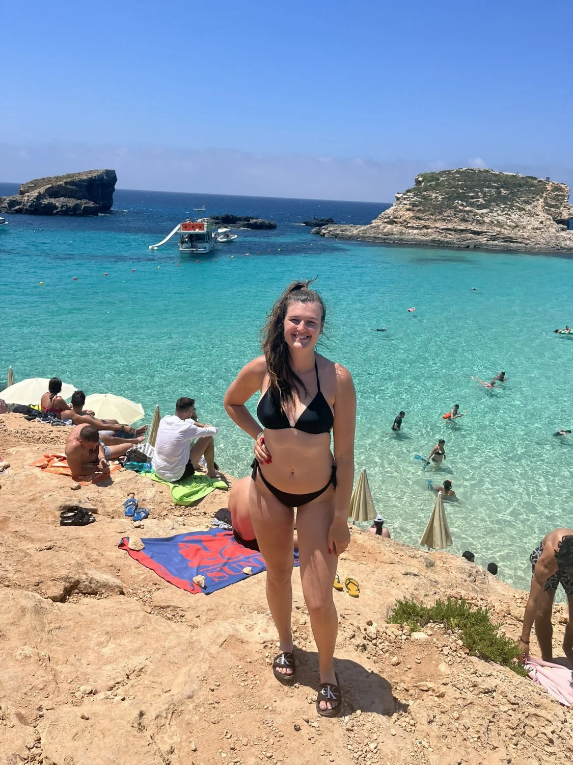 Wank Over British Katie image 24