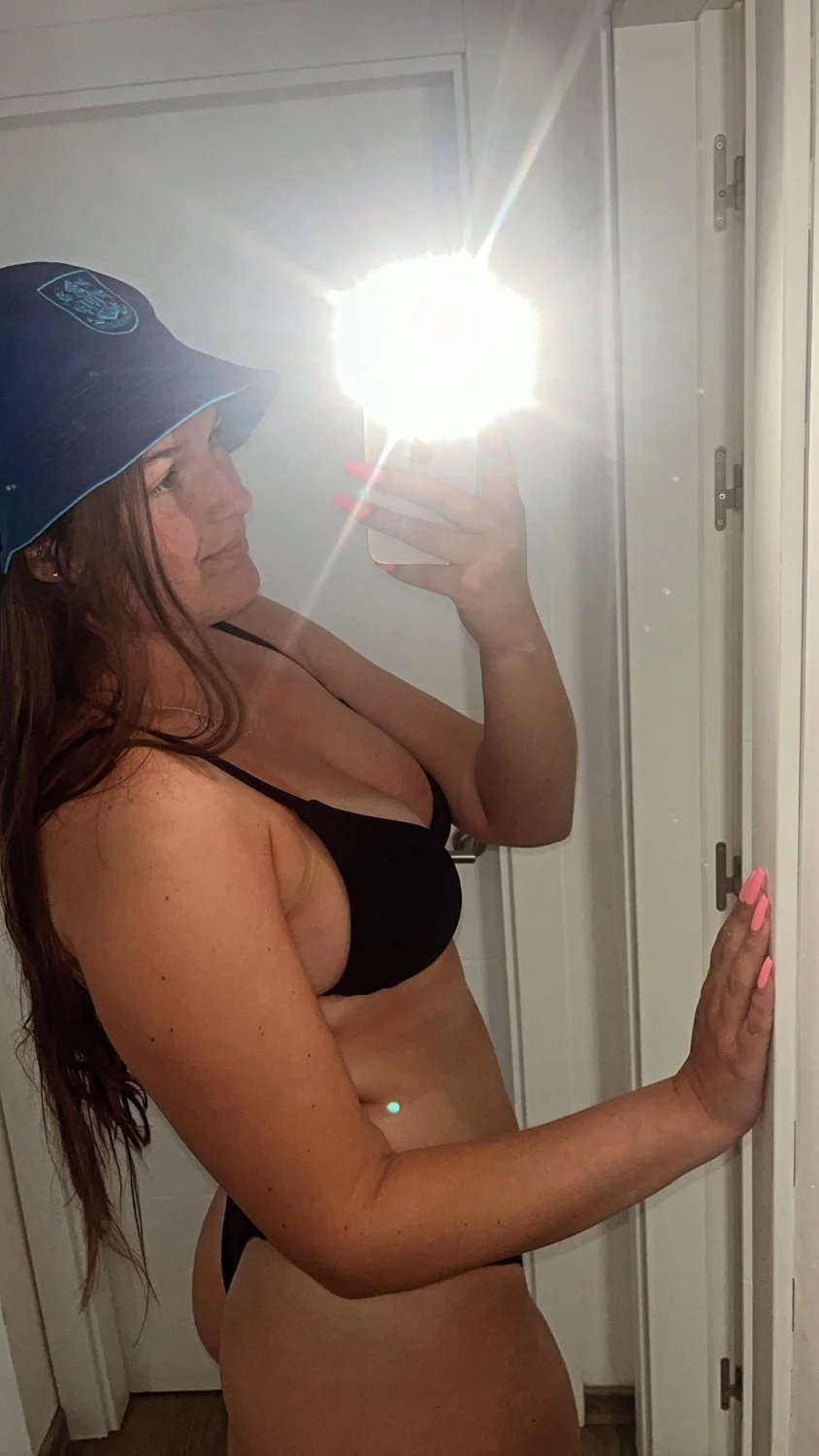 Wank Over British Katie image 6
