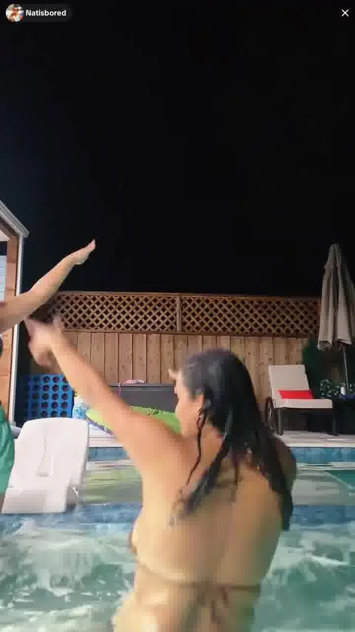 tiktok live twerking with her mom image 3
