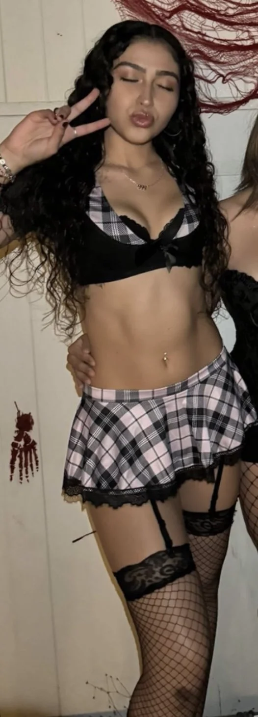 Sexy thicc 19yo latina teen Mary image 10