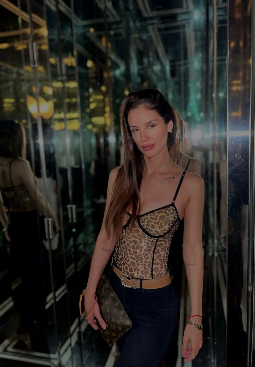 Secretary by day, seductress by night main image