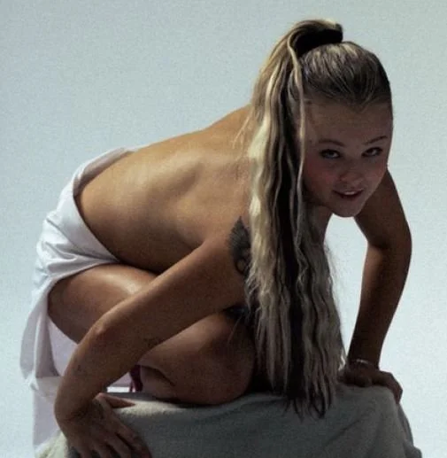 Cumtastic Luscious Celebrity's 🥵🤤🥵 Volume 6 image 16